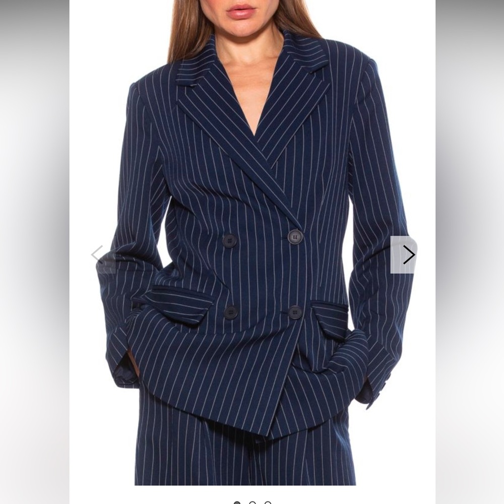 Alexia ADMOR BLAZER